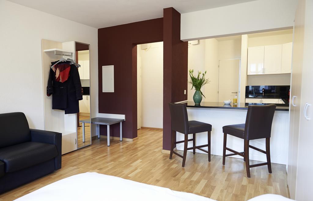 Residence Apartments By Hotel Du Commerce بازل الغرفة الصورة